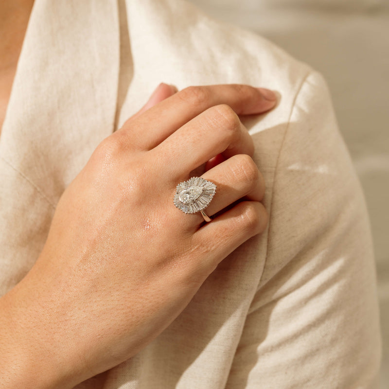 Deja Vu 18ct White Gold 1.57ct Pear Diamond Ballerina Cluster Ring - Ring - Walker & Hall