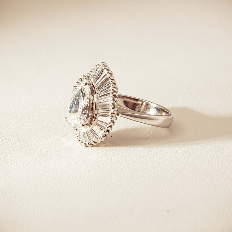Deja Vu 18ct White Gold 1.57ct Pear Diamond Ballerina Cluster Ring - Ring - Walker & Hall