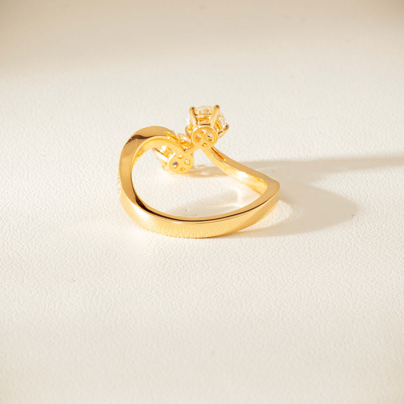 18ct Yellow Gold 1.06ct Diamond Toi et Moi Ring - Ring - Walker & Hall