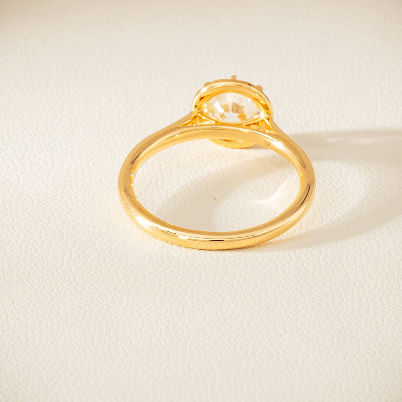 18ct Yellow Gold 1.50ct VS2 Diamond Dawn Ring - Ring - Walker & Hall