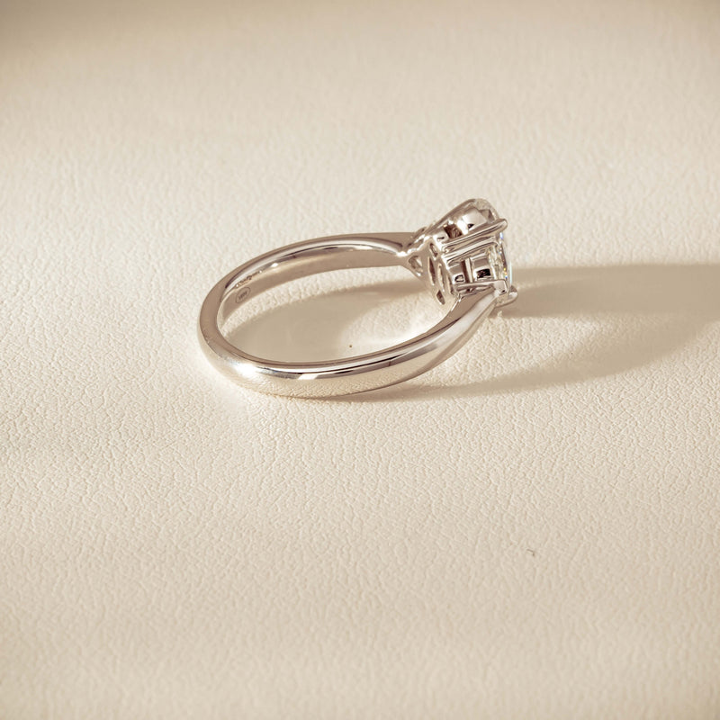 18ct White Gold 1.01ct Oval-Cut Diamond Ring - Ring - Walker & Hall