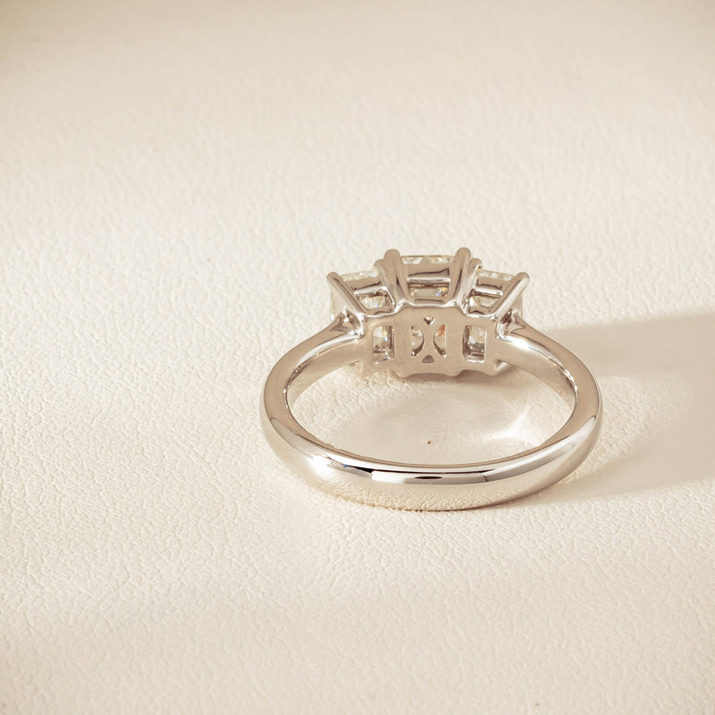 18ct White Gold 2.01ct Diamond Odyssey Ring - Ring - Walker & Hall
