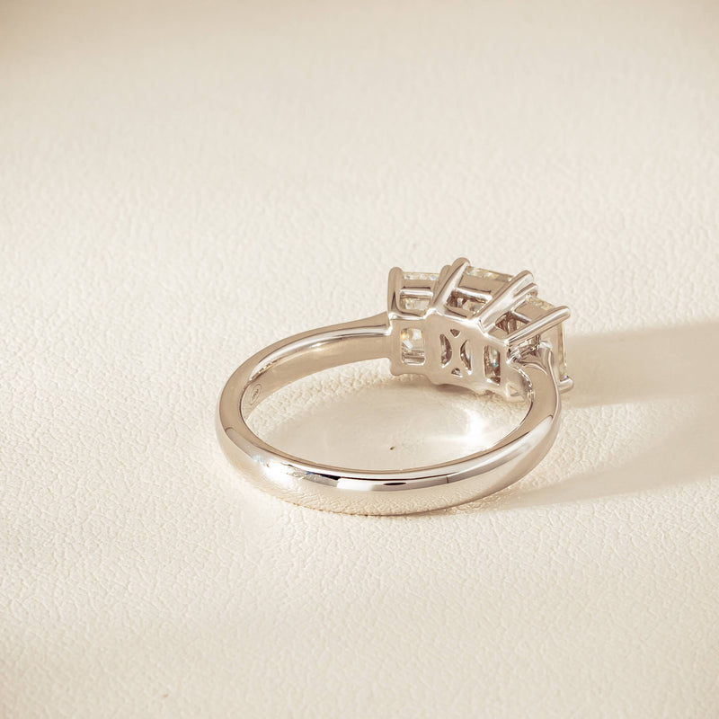 18ct White Gold 2.01ct Diamond Odyssey Ring - Ring - Walker & Hall