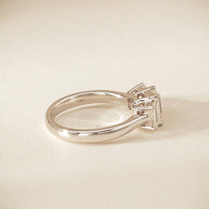 18ct White Gold 2.01ct Diamond Odyssey Ring - Ring - Walker & Hall