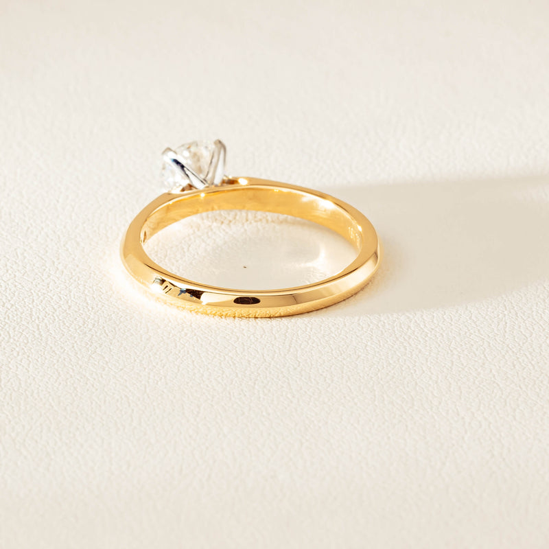 18ct Yellow Gold .70ct D SI2 Diamond Venetian Ring - Ring - Walker & Hall