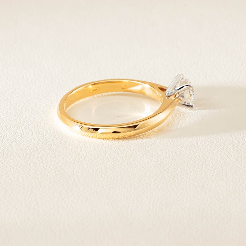 18ct Yellow Gold .70ct D SI2 Diamond Venetian Ring - Ring - Walker & Hall