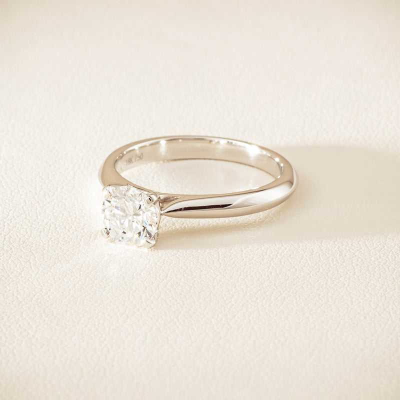 18ct White Gold 1.00ct D VS2 Diamond Venetian Ring - Ring - Walker & Hall
