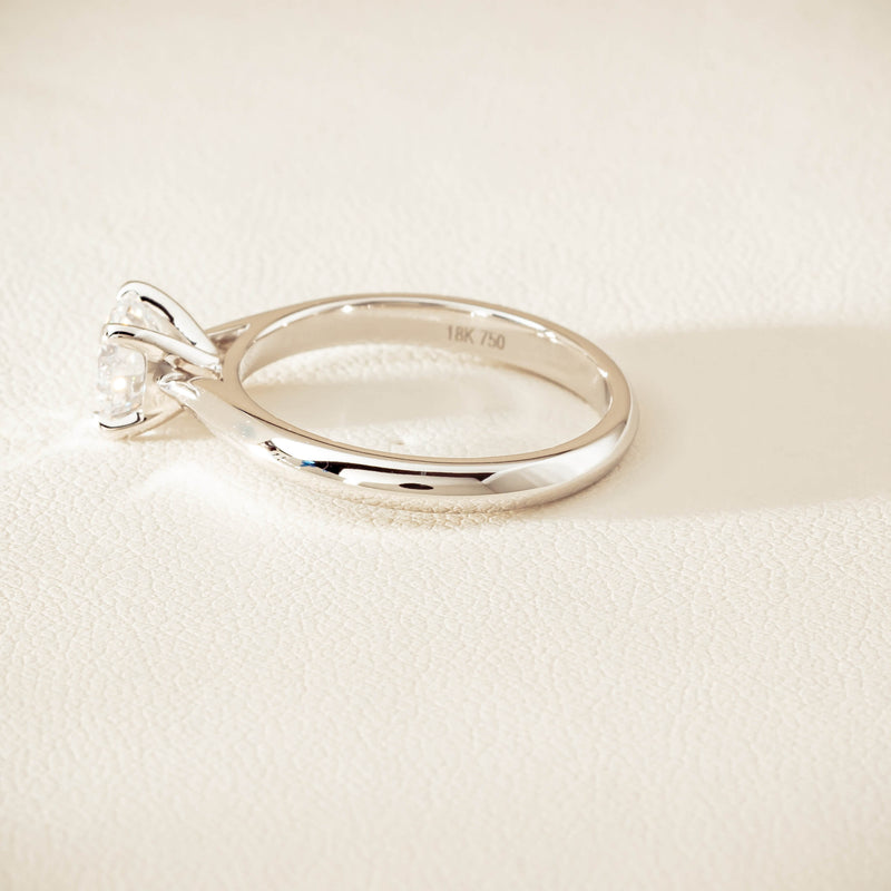 18ct White Gold 1.00ct D VS2 Diamond Venetian Ring - Ring - Walker & Hall