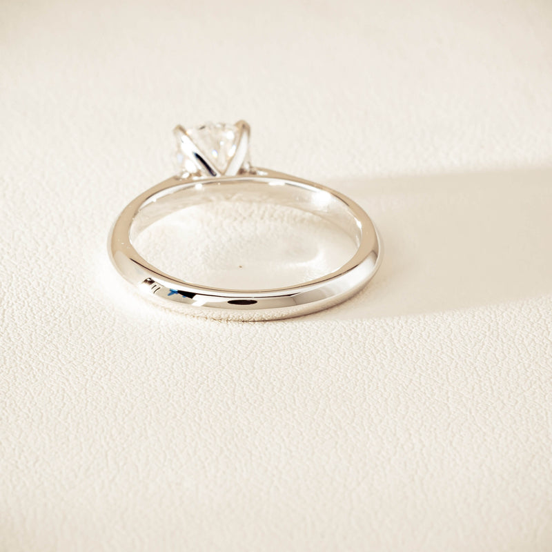 18ct White Gold 1.00ct D VS2 Diamond Venetian Ring - Ring - Walker & Hall
