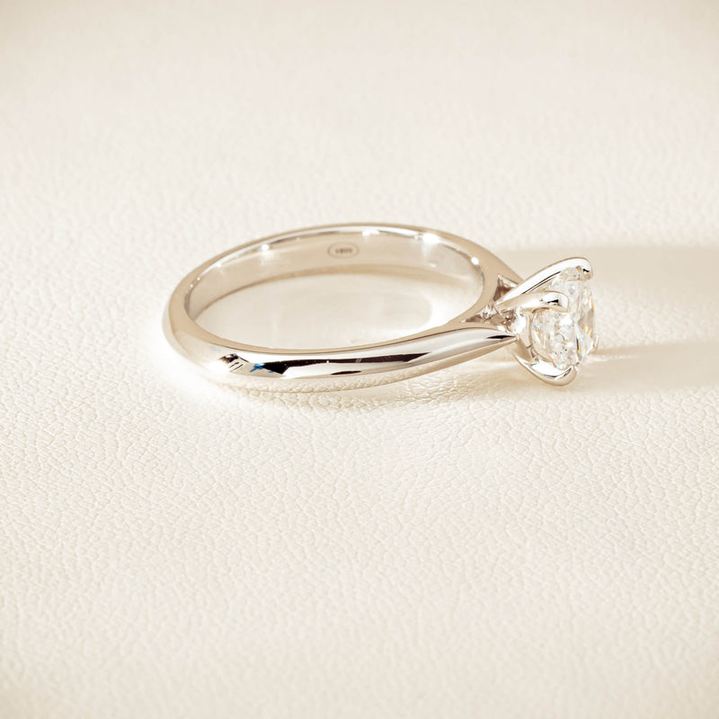 18ct White Gold 1.00ct D VS2 Diamond Venetian Ring - Ring - Walker & Hall