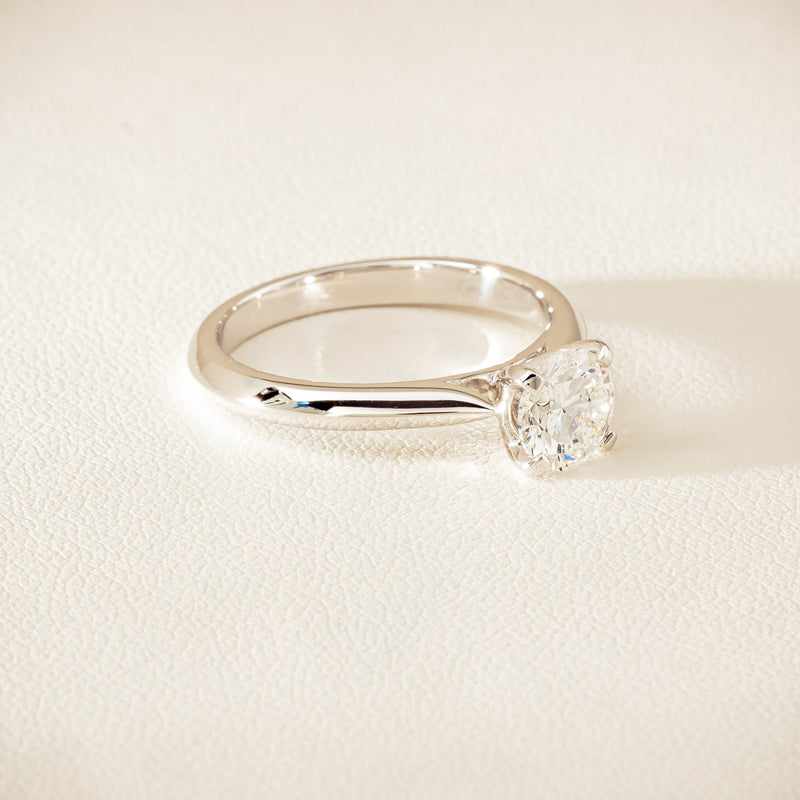 18ct White Gold 1.00ct D VS2 Diamond Venetian Ring - Ring - Walker & Hall
