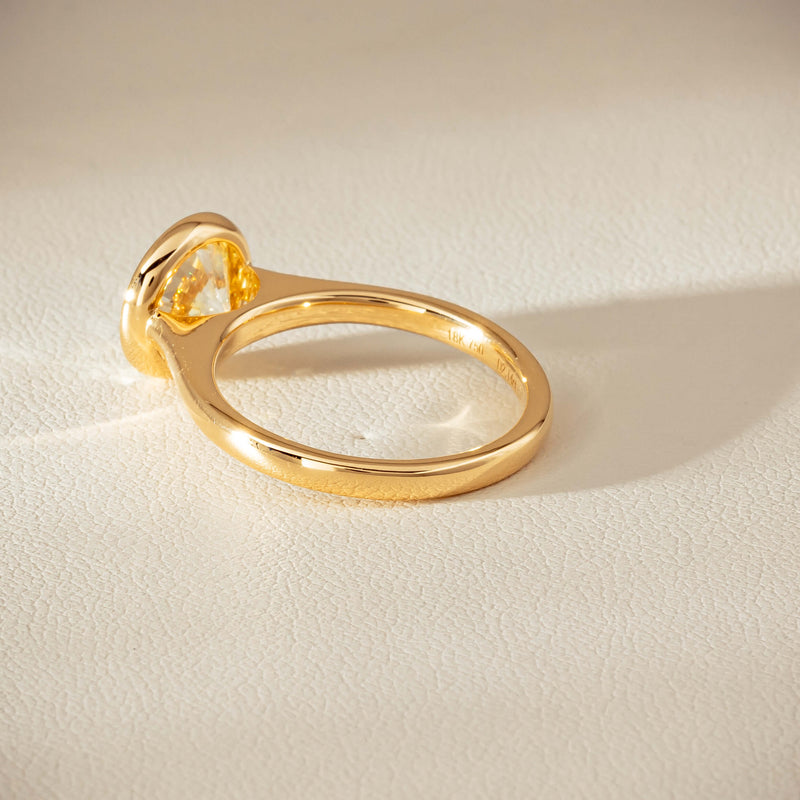 18ct Yellow Gold 2.14ct Reclaimed Diamond Natalia Ring - Ring - Walker & Hall