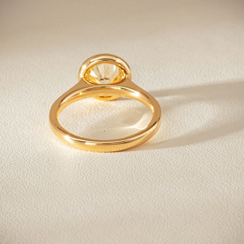 18ct Yellow Gold 2.14ct Reclaimed Diamond Natalia Ring - Ring - Walker & Hall