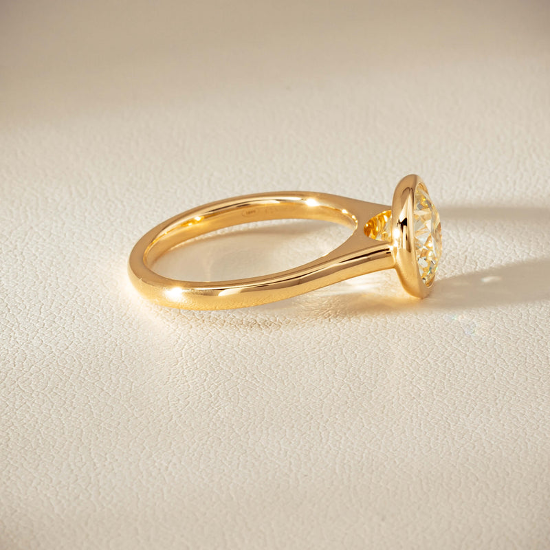 18ct Yellow Gold 2.14ct Reclaimed Diamond Natalia Ring - Ring - Walker & Hall