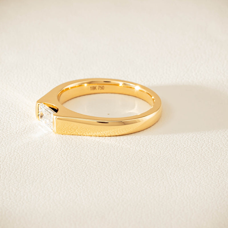 18ct Yellow Gold Modified Emerald-Cut Diamond Astrid Ring - Ring - Walker & Hall