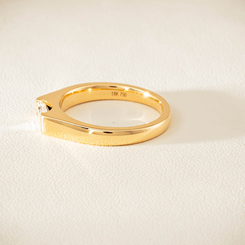 18ct Yellow Gold Modified Emerald-Cut Diamond Astrid Ring - Ring - Walker & Hall