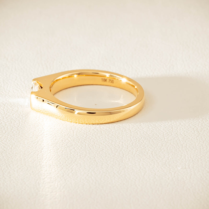 18ct Yellow Gold Modified Emerald-Cut Diamond Astrid Ring - Ring - Walker & Hall