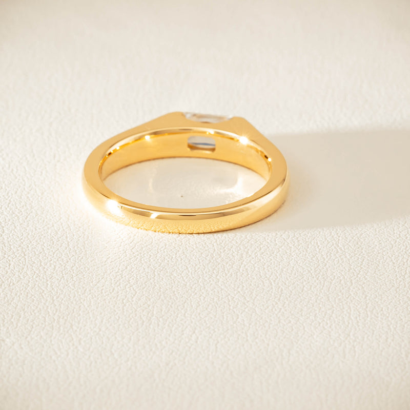 18ct Yellow Gold Modified Emerald-Cut Diamond Astrid Ring - Ring - Walker & Hall