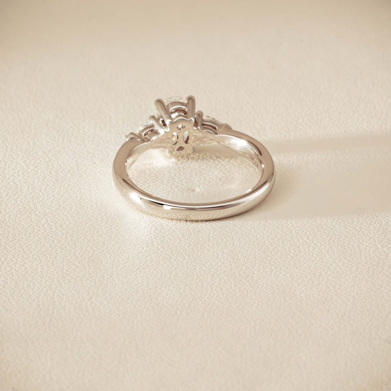18ct White Gold 1.00ct Oval Diamond Ayla Ring - Ring - Walker & Hall