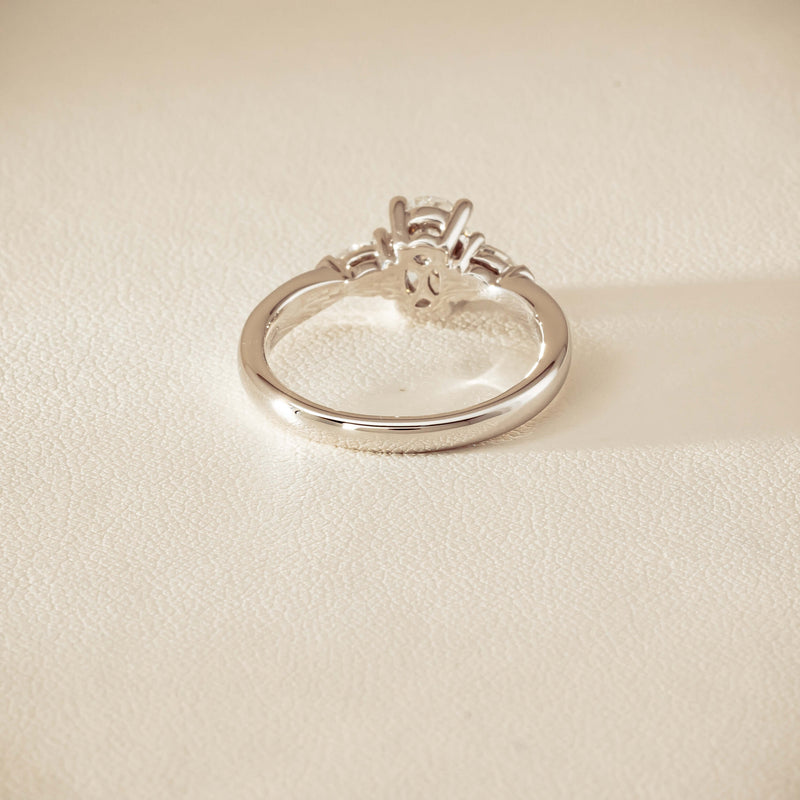 18ct White Gold 1.00ct Oval Diamond Ayla Ring - Ring - Walker & Hall