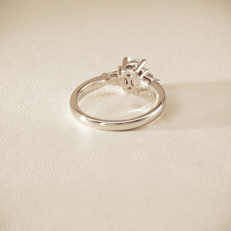 18ct White Gold 1.00ct Oval Diamond Ayla Ring - Ring - Walker & Hall