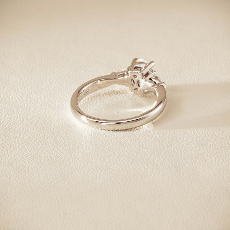 18ct White Gold 1.00ct Oval Diamond Ayla Ring - Ring - Walker & Hall