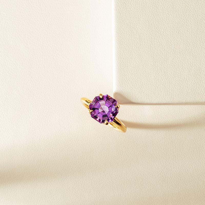 18ct Yellow Gold Amethyst Octavia Ring-Ring-Walker & Hall