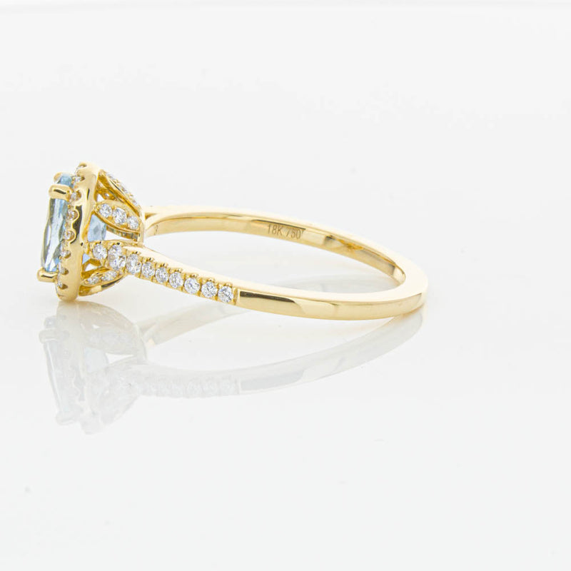 18ct Yellow Gold Aquamarine & Diamond Mini Sierra Ring-Ring-Walker & Hall