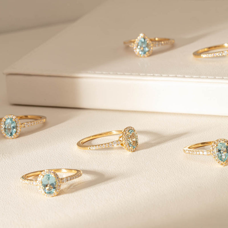 18ct Yellow Gold Aquamarine & Diamond Mini Sierra Ring-Ring-Walker & Hall