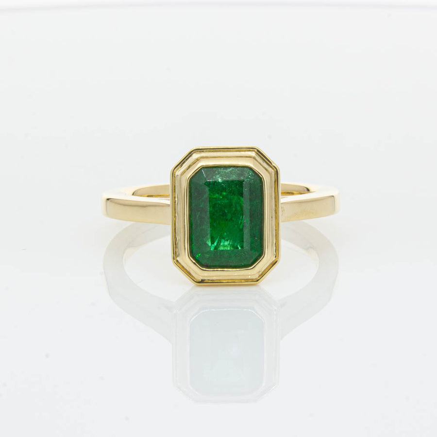 18ct Yellow Gold Emerald Ring-Ring-Walker & Hall