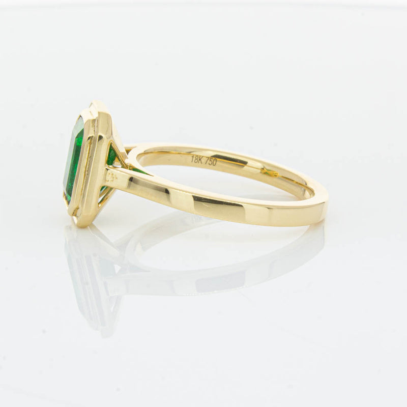 18ct Yellow Gold Emerald Ring-Ring-Walker & Hall