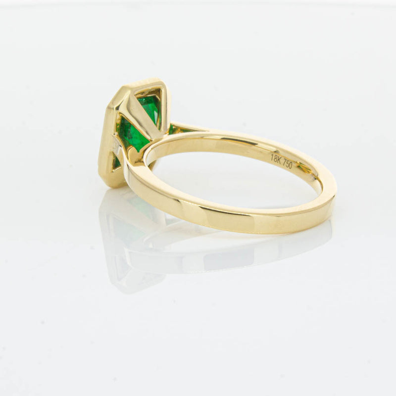 18ct Yellow Gold Emerald Ring-Ring-Walker & Hall