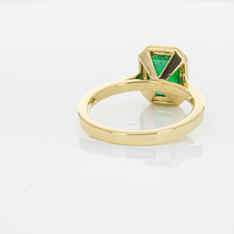18ct Yellow Gold Emerald Ring-Ring-Walker & Hall