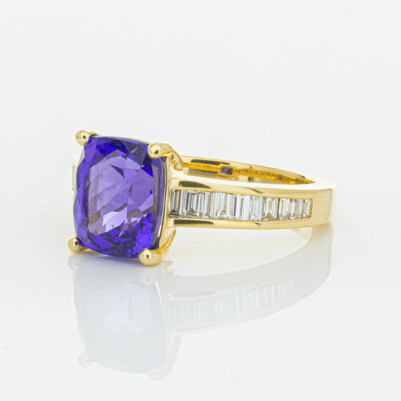 18ct Yellow Gold Tanzanite & Diamond Ring-Ring-Walker & Hall