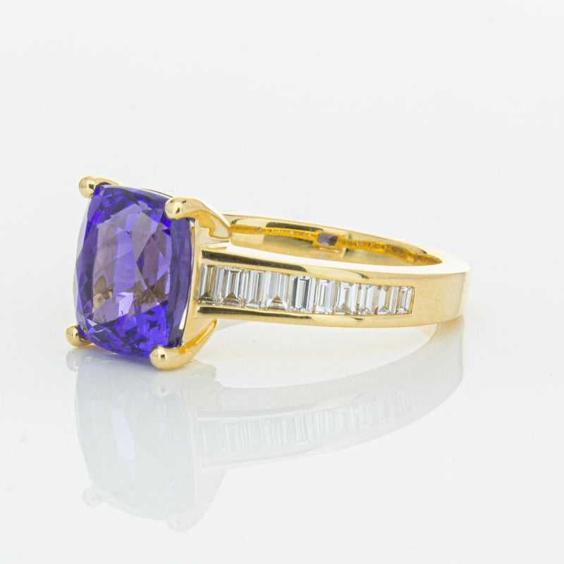 18ct Yellow Gold Tanzanite & Diamond Ring-Ring-Walker & Hall