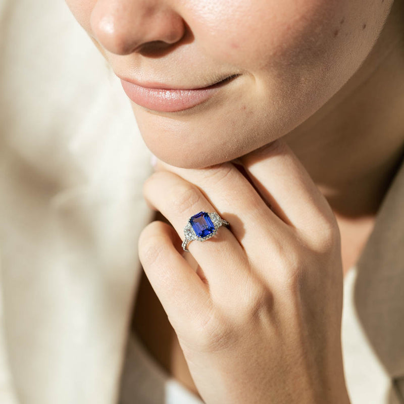 18ct White Gold Tanzanite & Diamond Ring-Ring-Walker & Hall