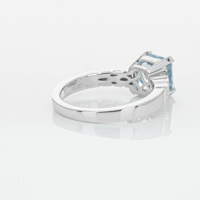 18ct White Gold 2.48ct Aquamarine & Diamond Ring-Ring-Walker & Hall