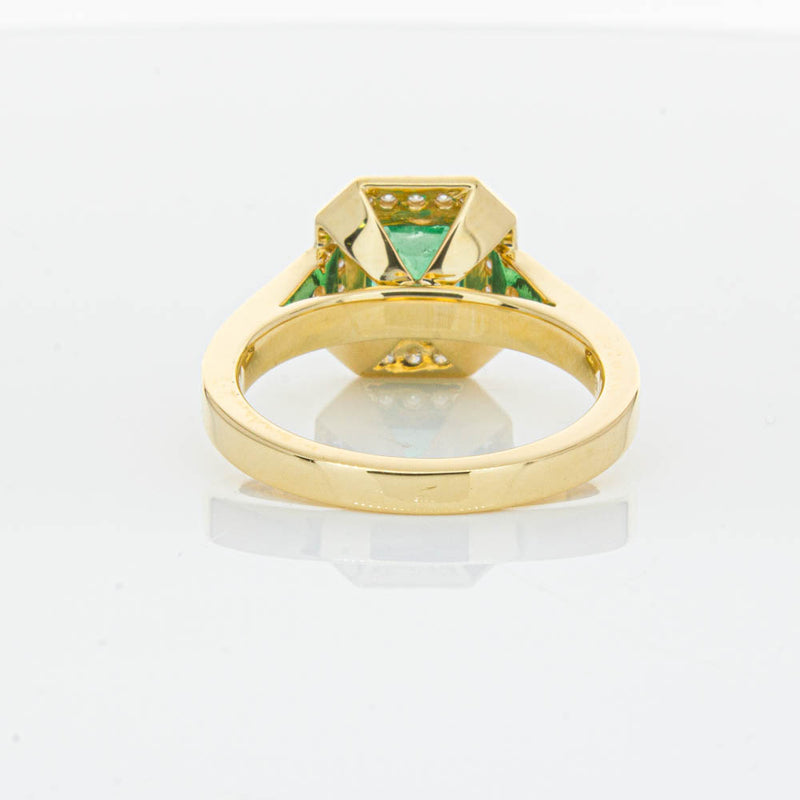 18ct Yellow Gold Emerald Ring-Ring-Walker & Hall