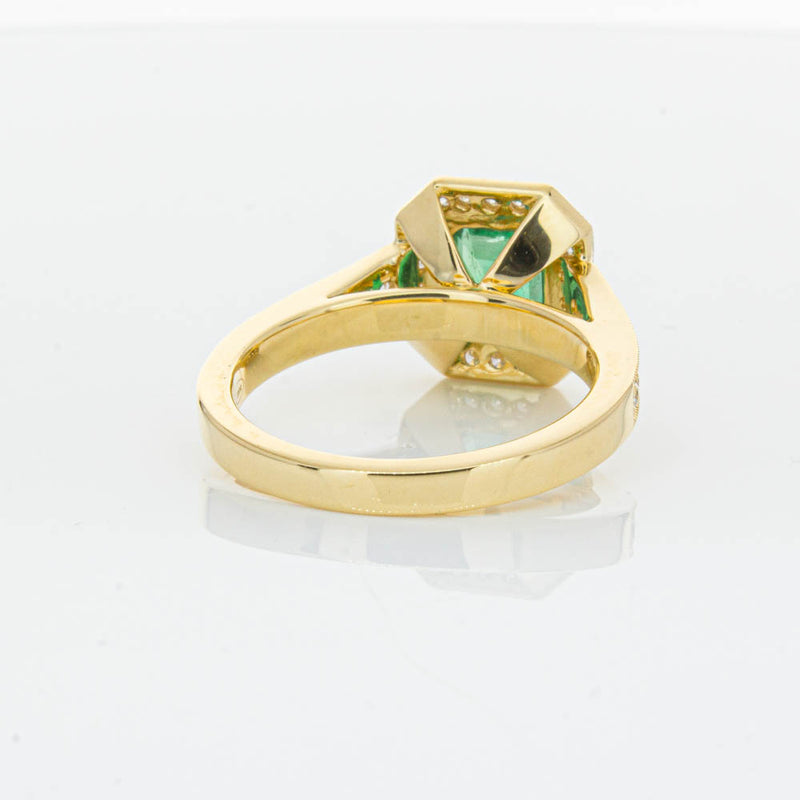 18ct Yellow Gold Emerald Ring-Ring-Walker & Hall