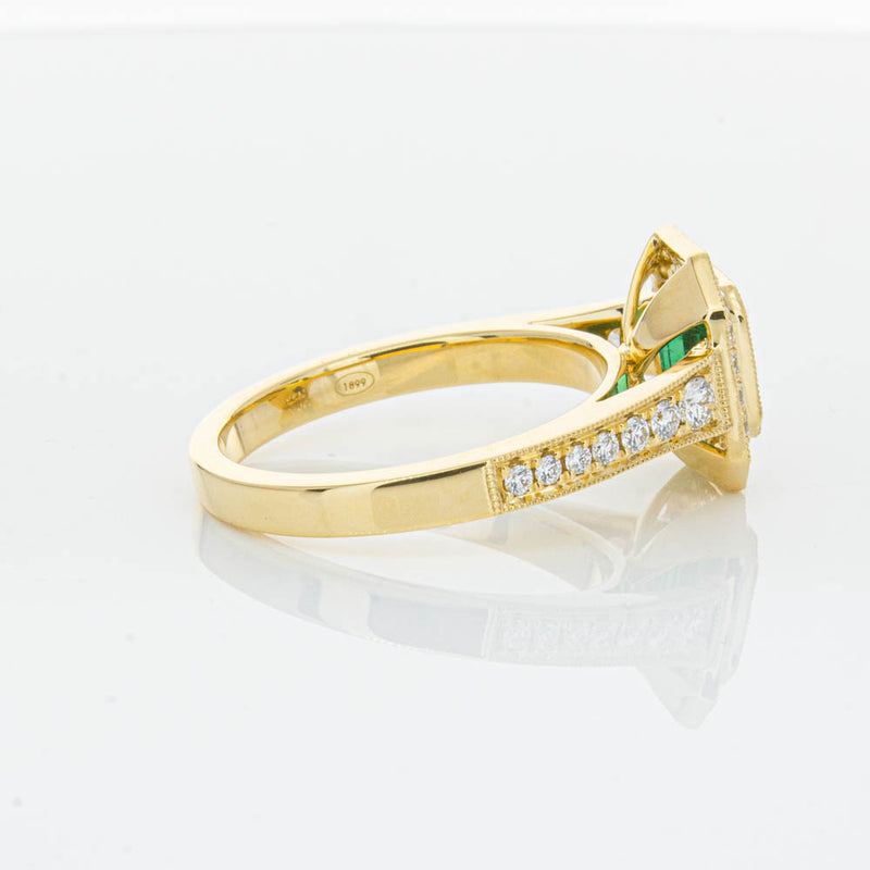 18ct Yellow Gold Emerald Ring-Ring-Walker & Hall