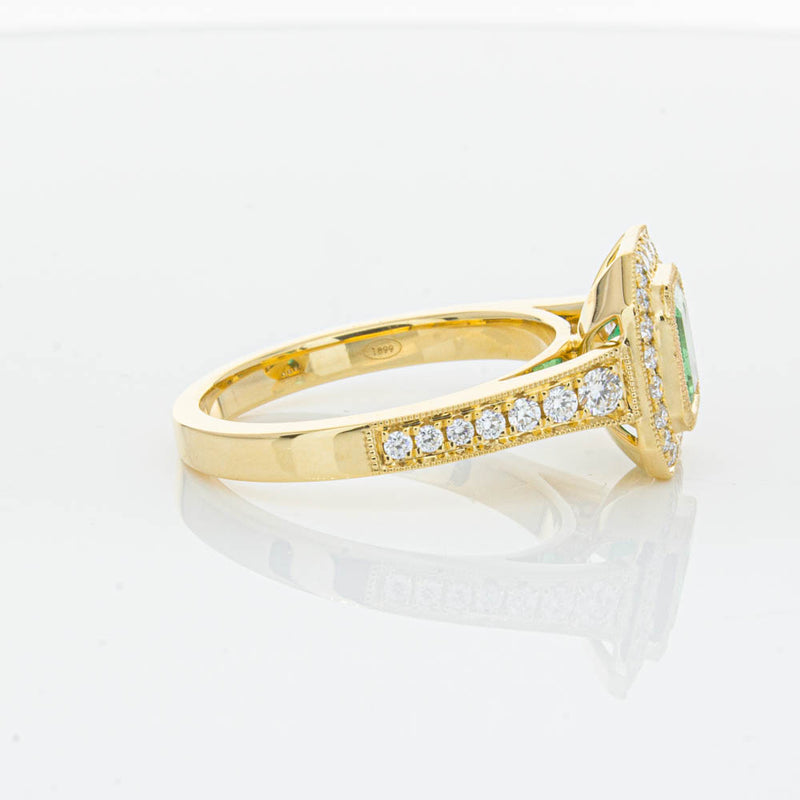 18ct Yellow Gold Emerald Ring-Ring-Walker & Hall
