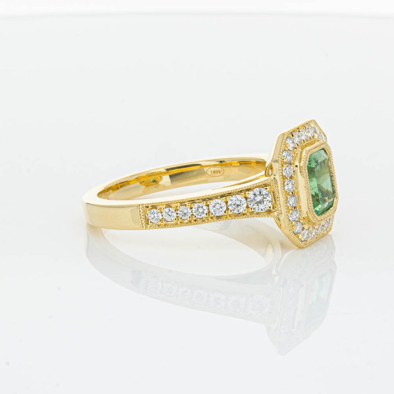 18ct Yellow Gold Emerald Ring-Ring-Walker & Hall