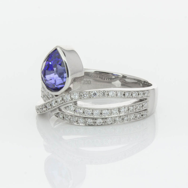 Deja Vu Platinum 1.73ct Sapphire & Diamond Ring-Ring-Walker & Hall