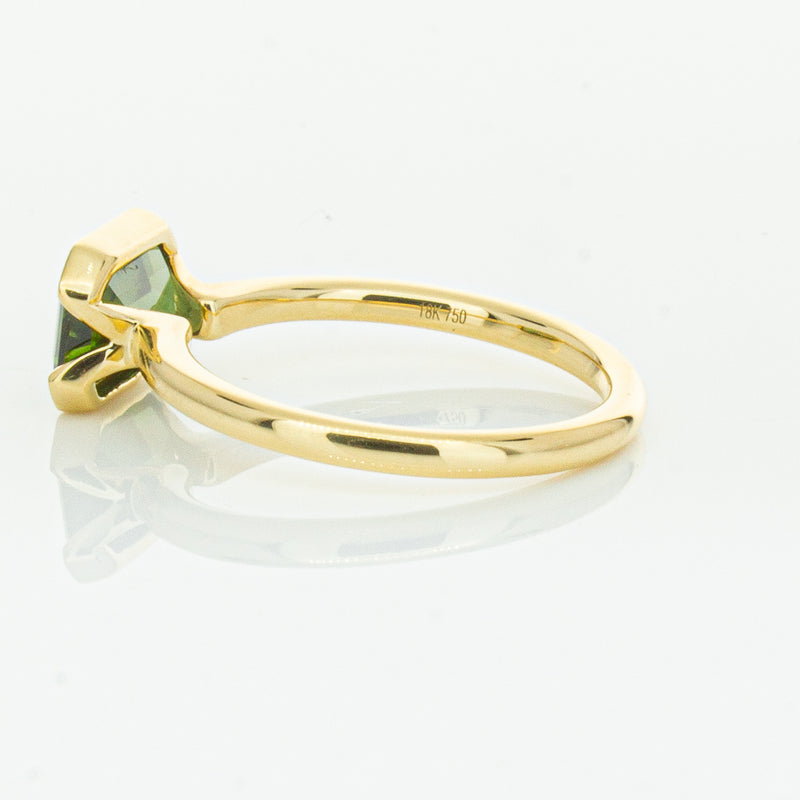 18ct Yellow Gold Green Sapphire Elle Ring-Ring-Walker & Hall