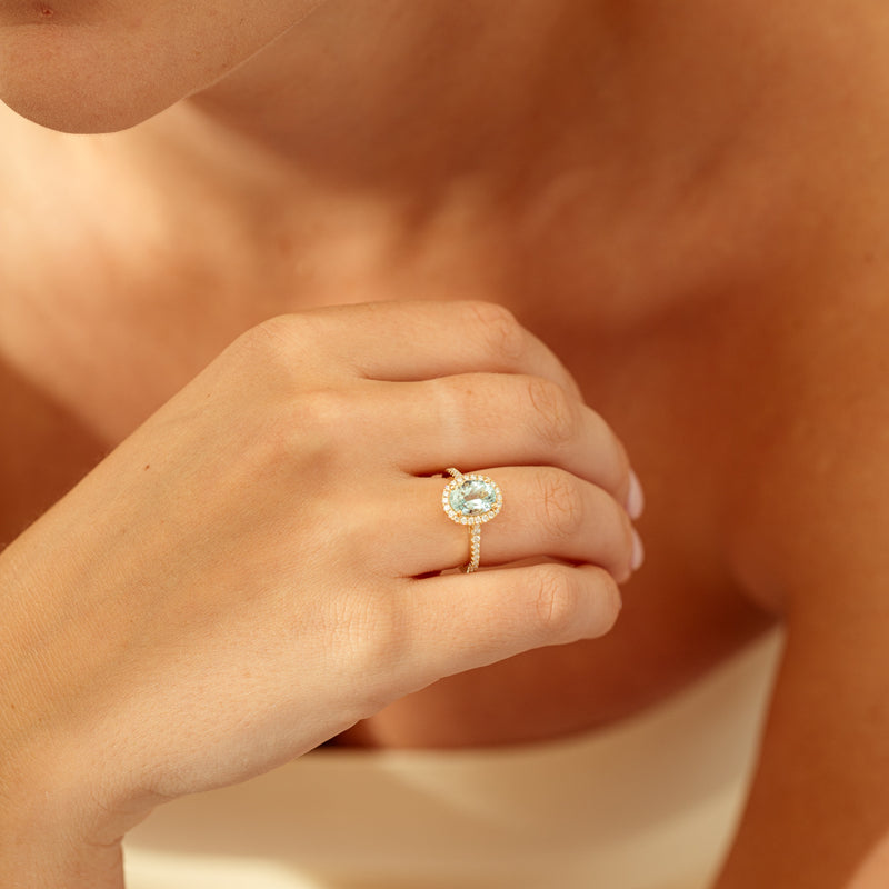 18ct Yellow Gold 1.94ct Aquamarine & Diamond Sierra Ring-Ring-Walker & Hall