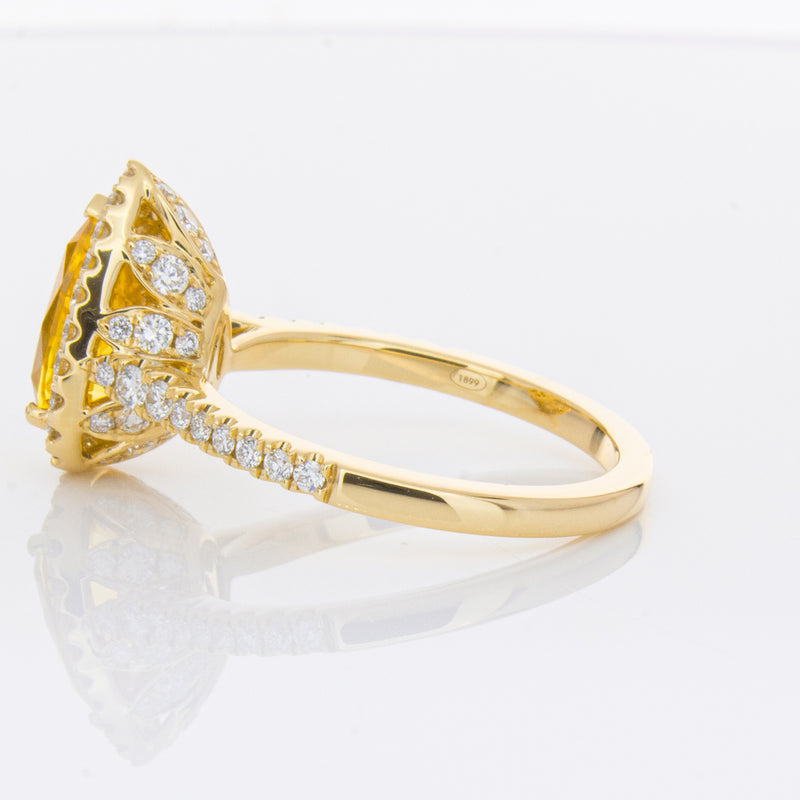 18ct Yellow Gold 4.71ct Golden Sapphire & Diamond Sierra Ring-Ring-Walker & Hall