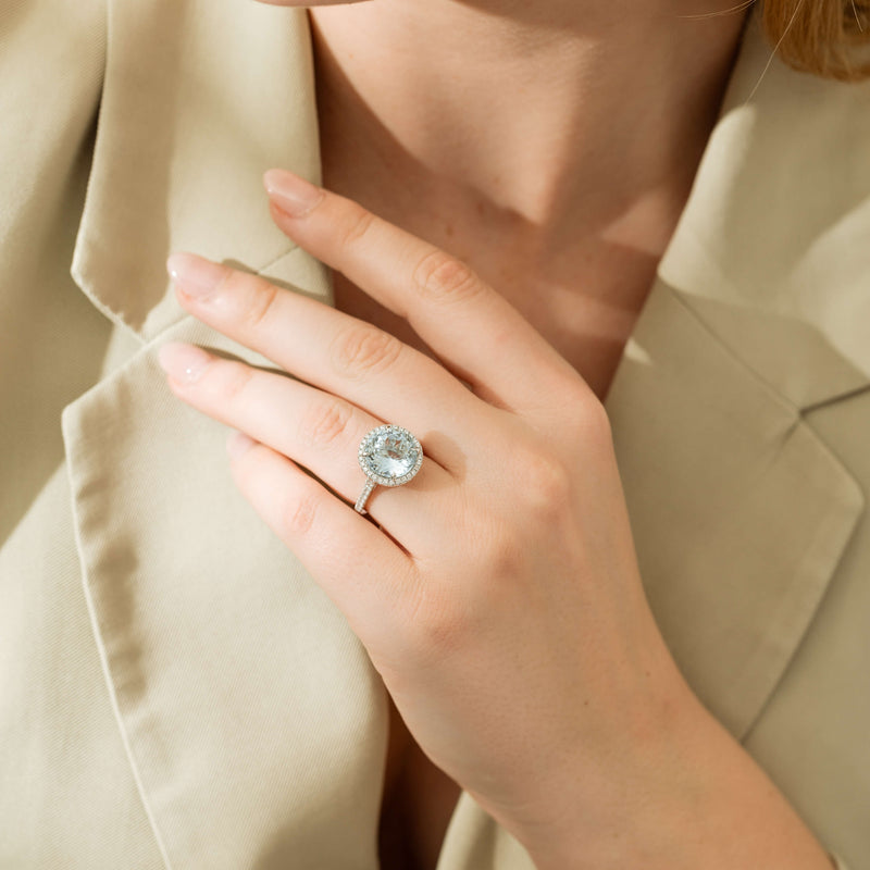 18ct White Gold 6.38ct Aquamarine & Diamond Sierra Ring-Ring-Walker & Hall