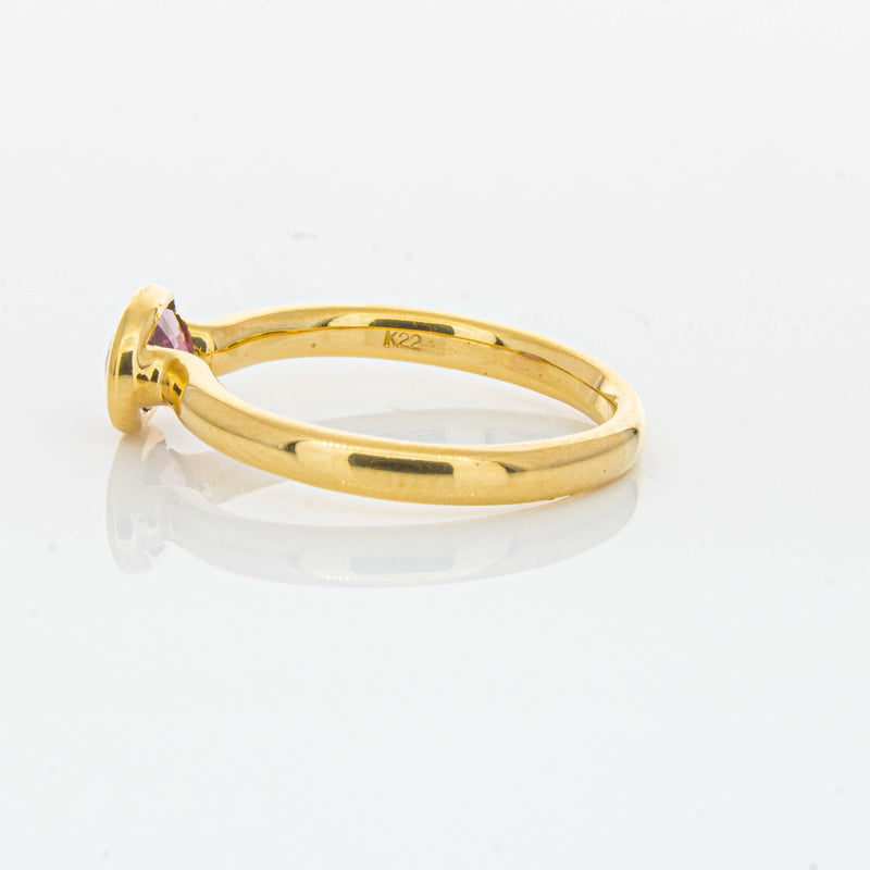 Deja Vu 22ct Yellow Gold 1.07ct Ruby Ring-Ring-Walker & Hall