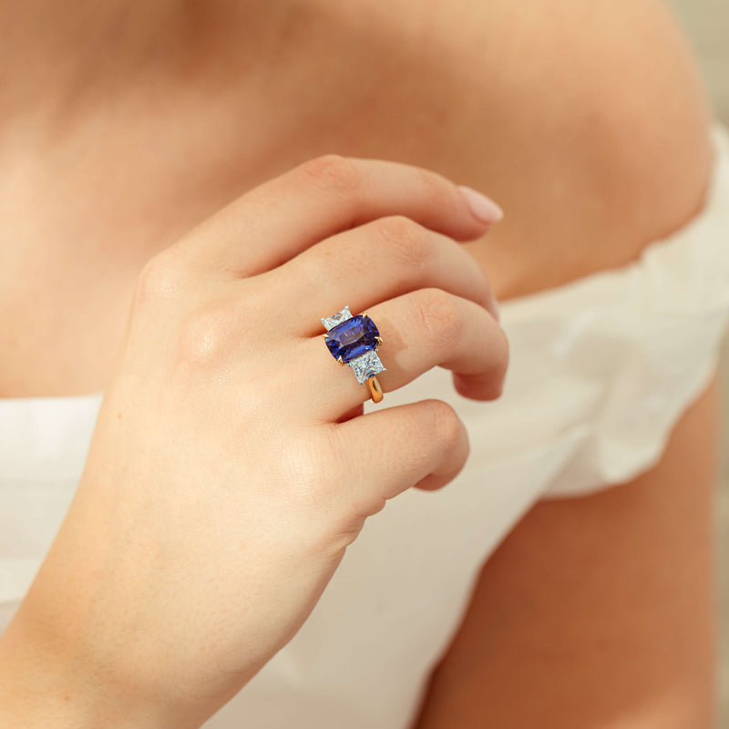 18ct Yellow Gold 8.03ct Sapphire & Diamond Ring-Ring-Walker & Hall