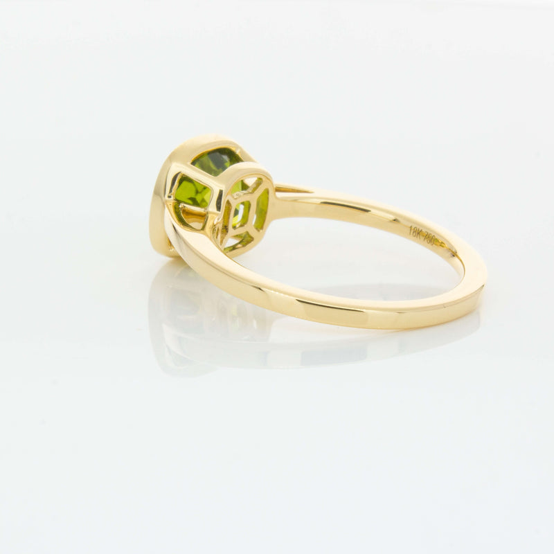 18ct Yellow Gold Peridot Ring-Ring-Walker & Hall